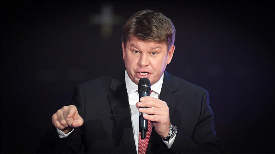 «Попробовал бы раскрыть так рот в моём присутствии». Губерниев жёстко прошёлся по Евсееву