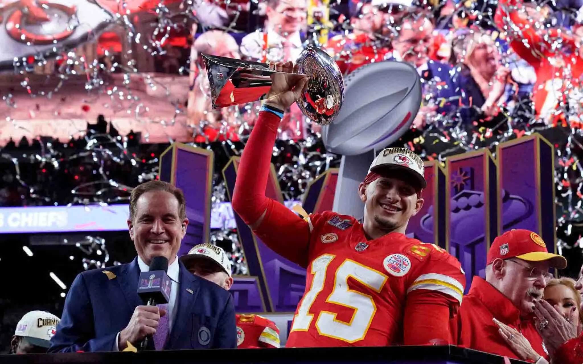 7 млн долларов за 30 секунд рекламы. «Канзас-Сити» выиграл главный матч года в США