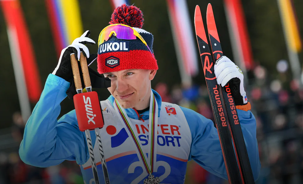 Российским лыжникам не дали заселиться в отель! Такого провала от организаторов не ждали