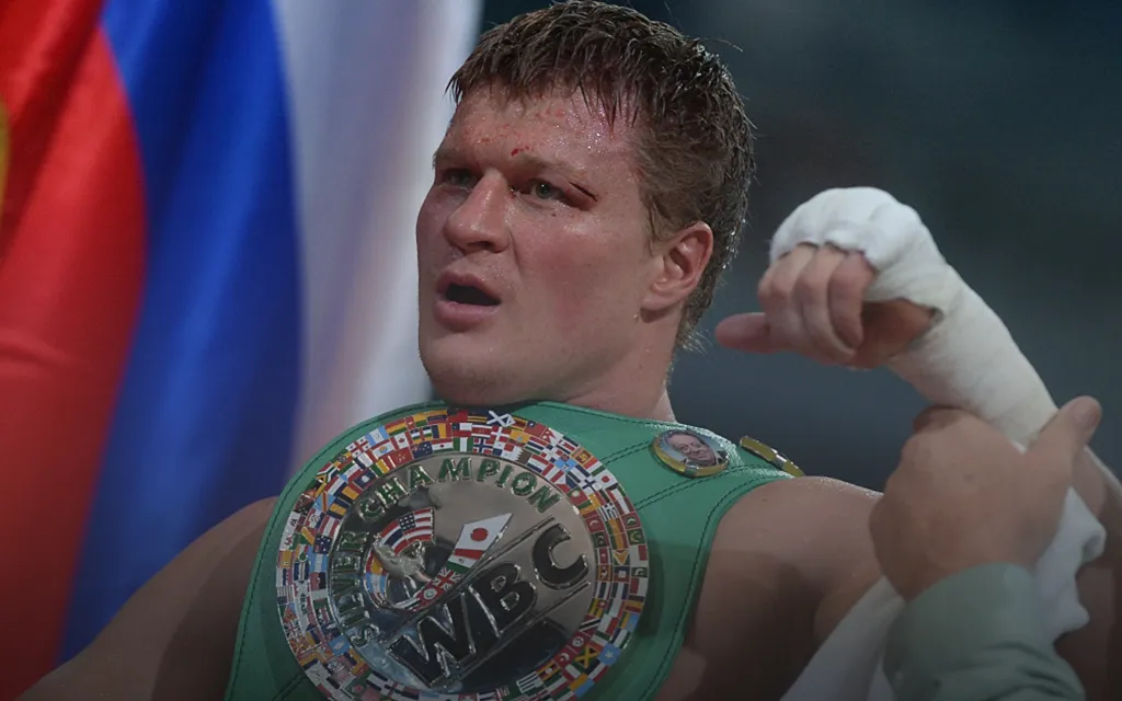 «Я не политик, уже ушёл оттуда». Поветкин – о возвращении на ринг, допинге и актёрах