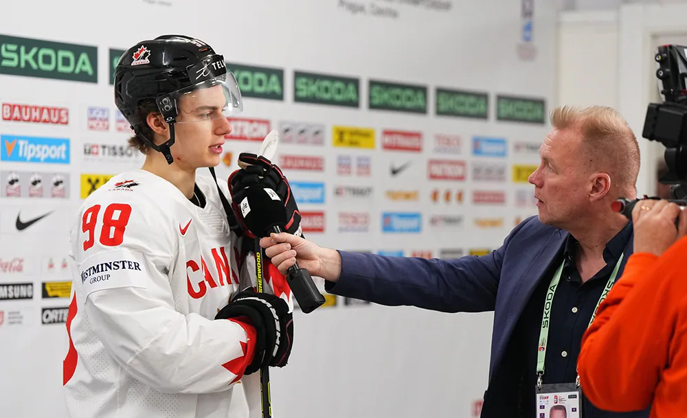 Бедард Канада ИИХФ.webp