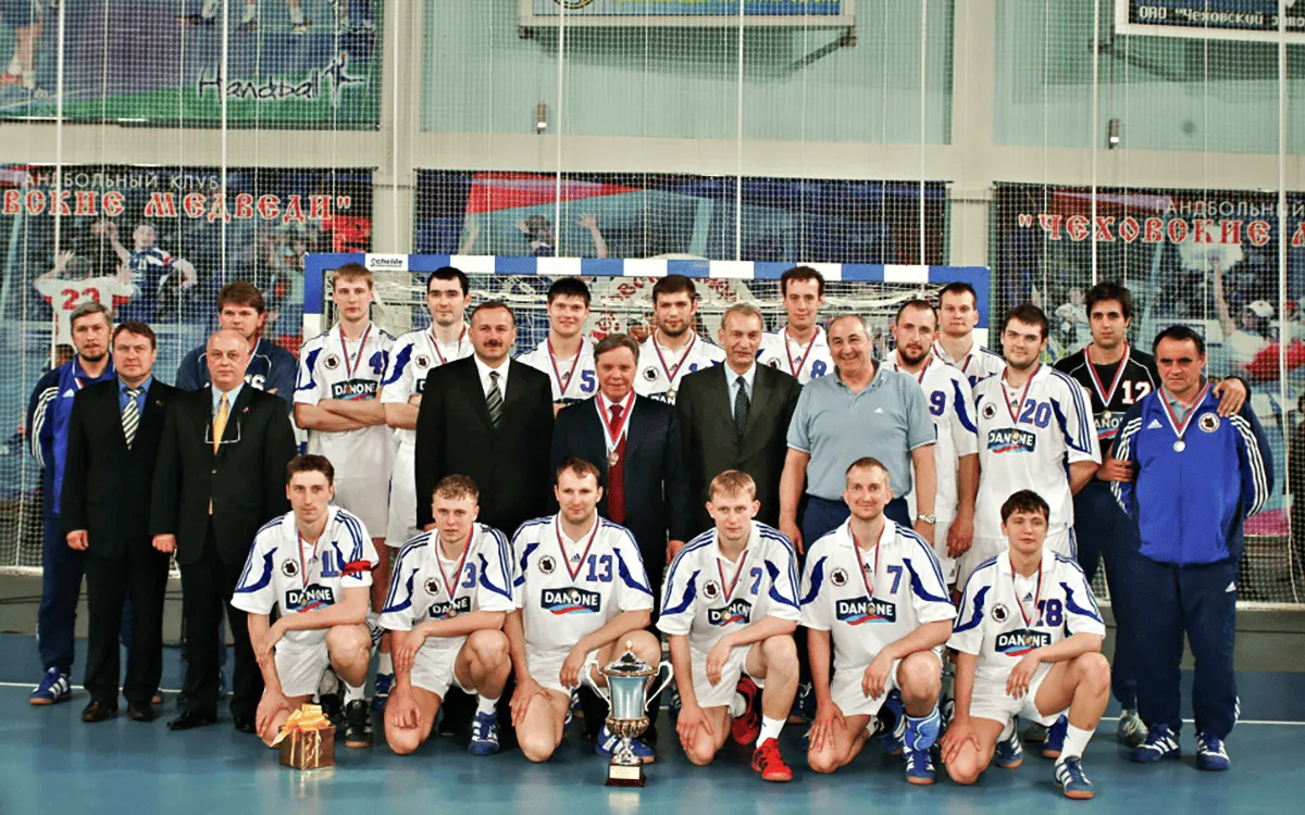 Chehovskie-medvedi-2004-RIA-Novosti (2).webp