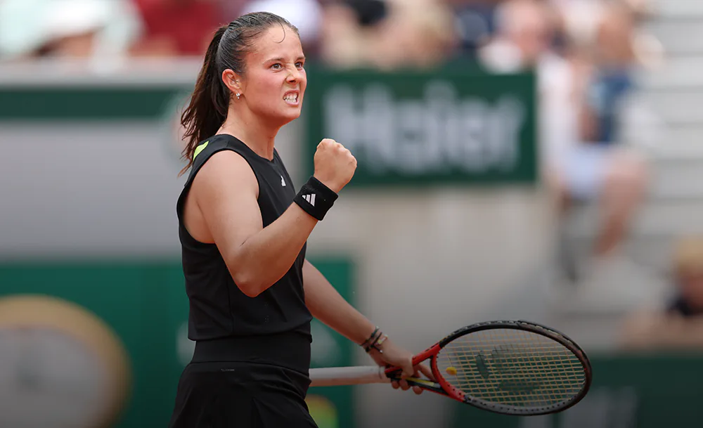 Поддержка болельщиков измеряется паспортом. Касаткина показала своё истинное лицо