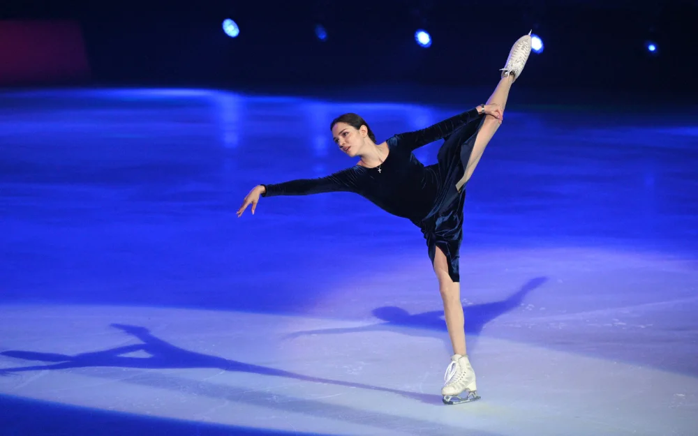 «Прыгать мы умеем». Медведева превратила китайцев из роботов в лебедей