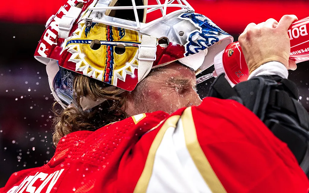 GL4xbZwWsAAjafF copy.webp