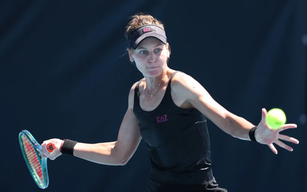 Кудерметова вылетела с турнира в Гвадалахаре, ведя в решающем сете 5:0