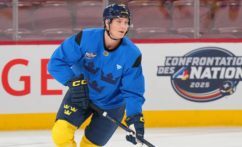 Густав Форслинг Швеция. Фото НХЛ.webp