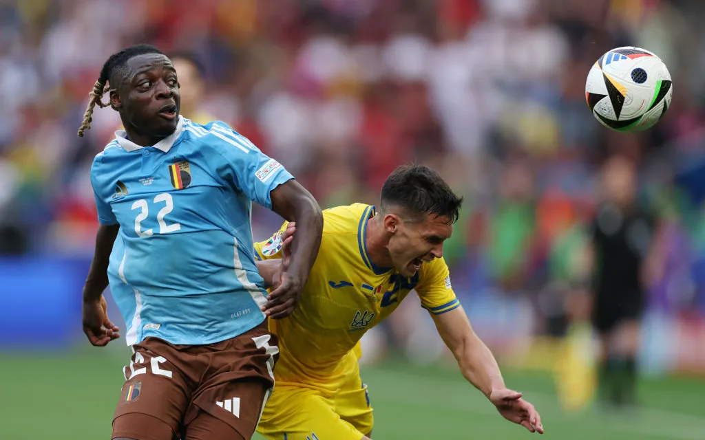 Jeremy Doku, Oleksandr Tymchyk.webp