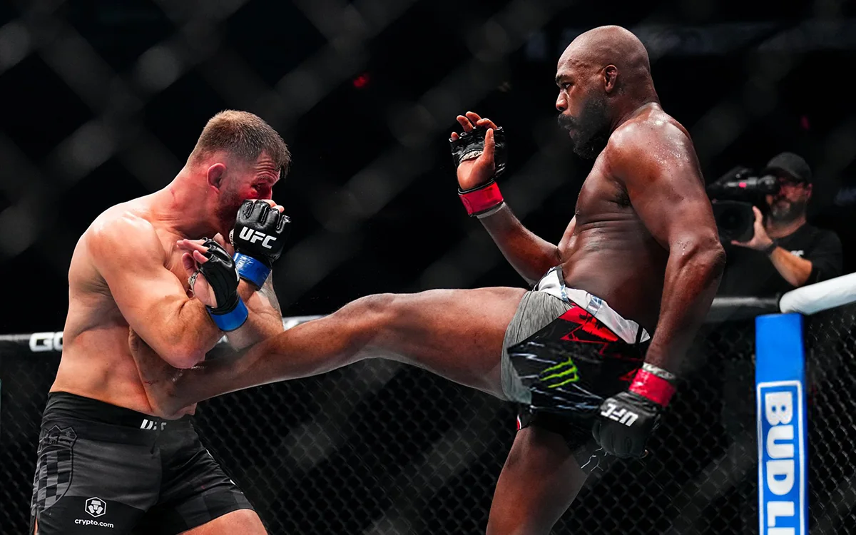 John-Jones-Stipe-Miocic-photo-Getty Images.webp