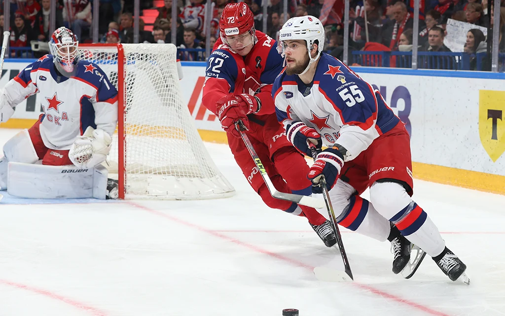 Локомотив_ЦСКА,_Неелов_Ярослав_и_photo_khl_ru.webp