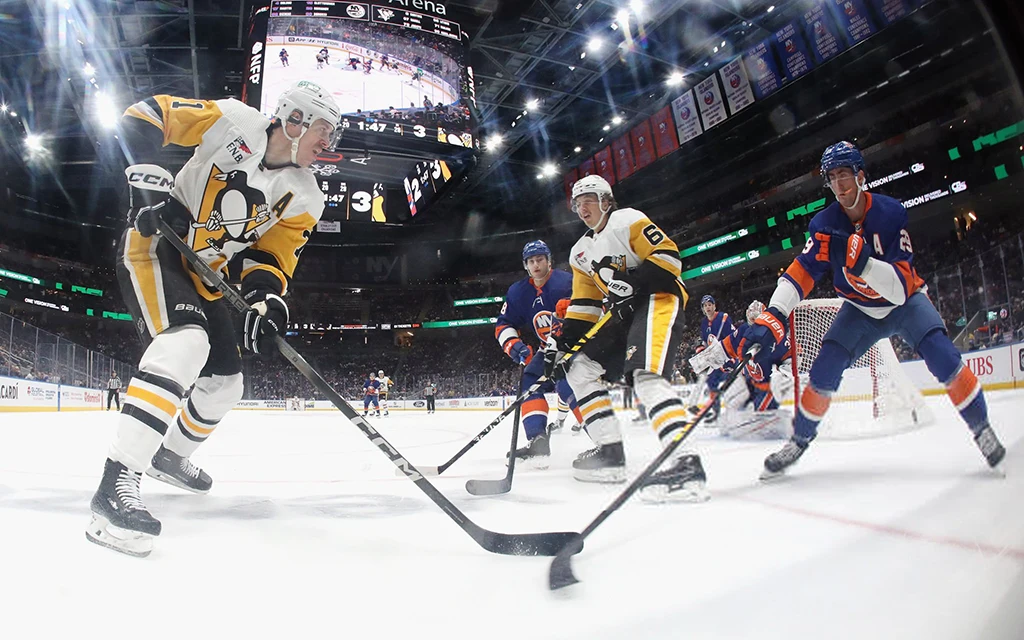 Малкин с Айлендерс НХЛ.webp