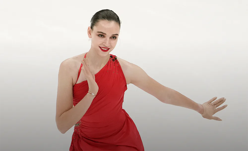 Сменила лёд на швабру. Российская фигуристка мечтала покорить Европу, но не вышло