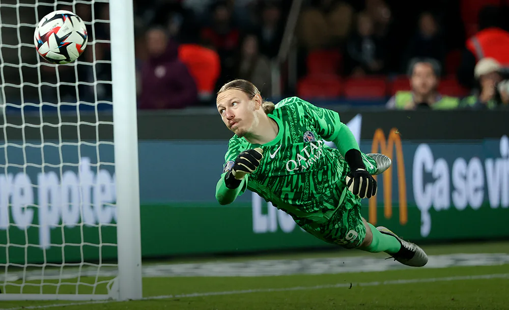 Худшая оценка Сафонова и шикарная «Барселона». Главные события европейского уик-энда