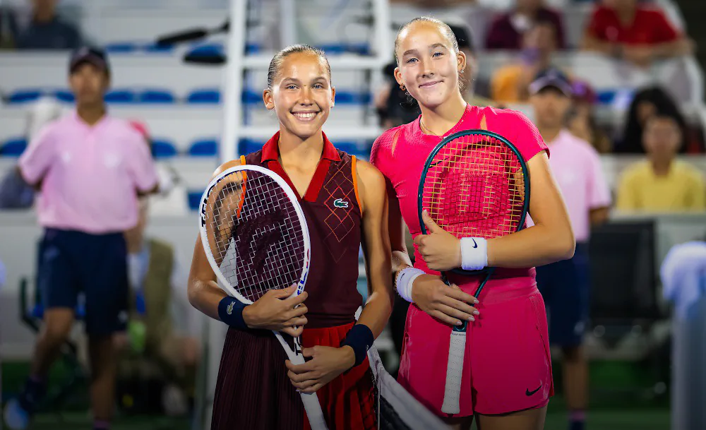 Украинка организовала россиянкам «семейный вечер». Соперница Мирры отказалась от матча