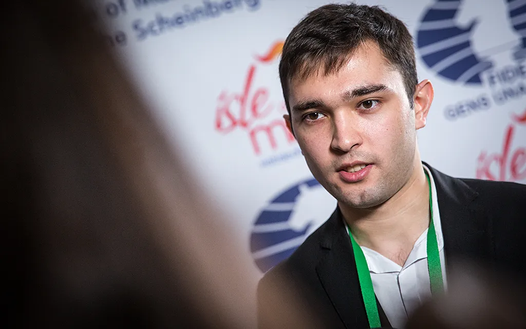 Нодирбек Якуббоев, FIDE4.webp