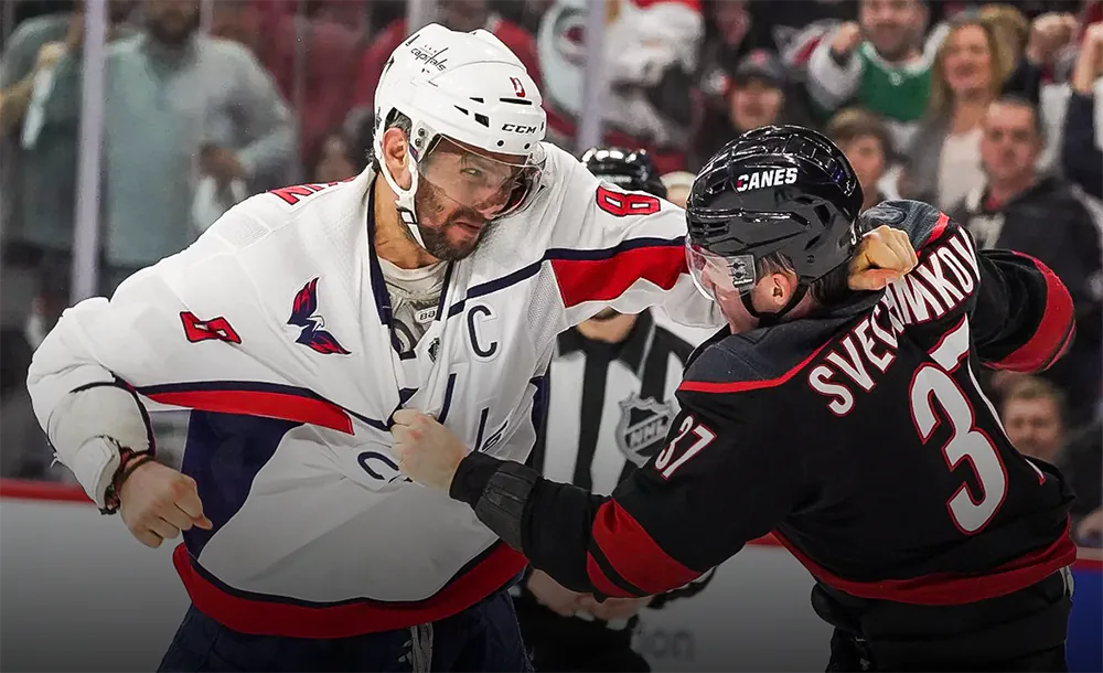 Оглушительный нокаут от Овечкина. Как Александр проучил дерзкого соотечественника