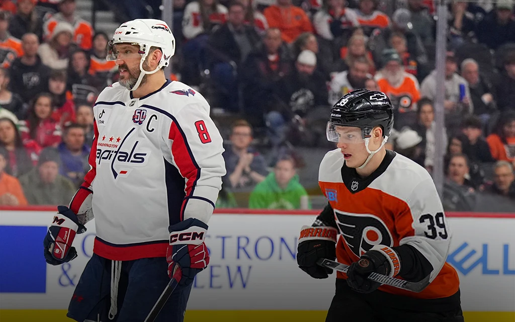 Овечкин забил в четвёртой игре подряд, до Гретцки 15 шайб. Но герой матча не он