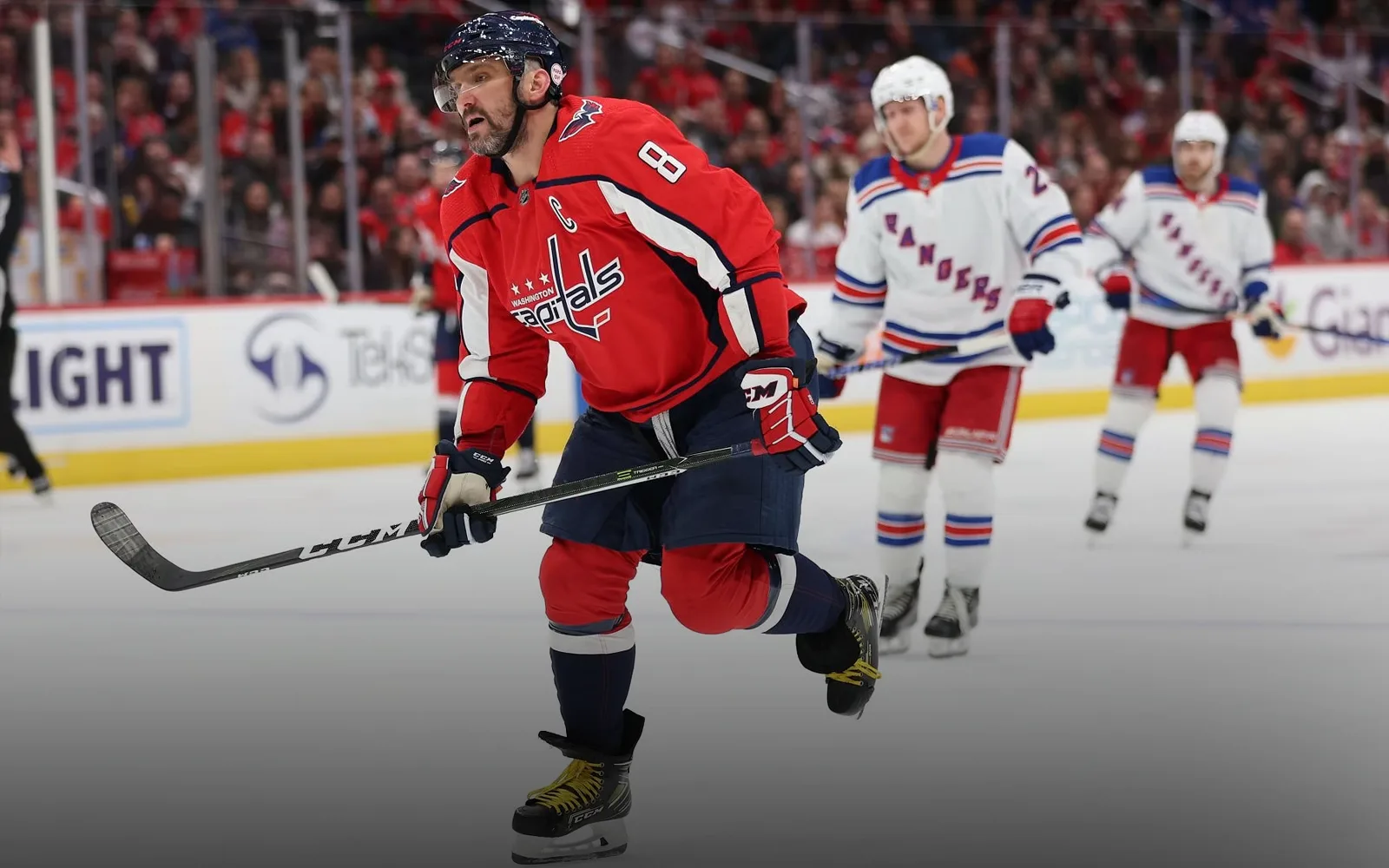 Овечкин с Рейнджерс НХЛ.webp