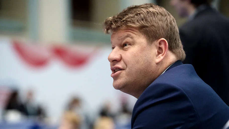 Губерниев отреагировал на дисквалификацию Кордобы на четыре матча за оскорбительный жест в адрес судьи