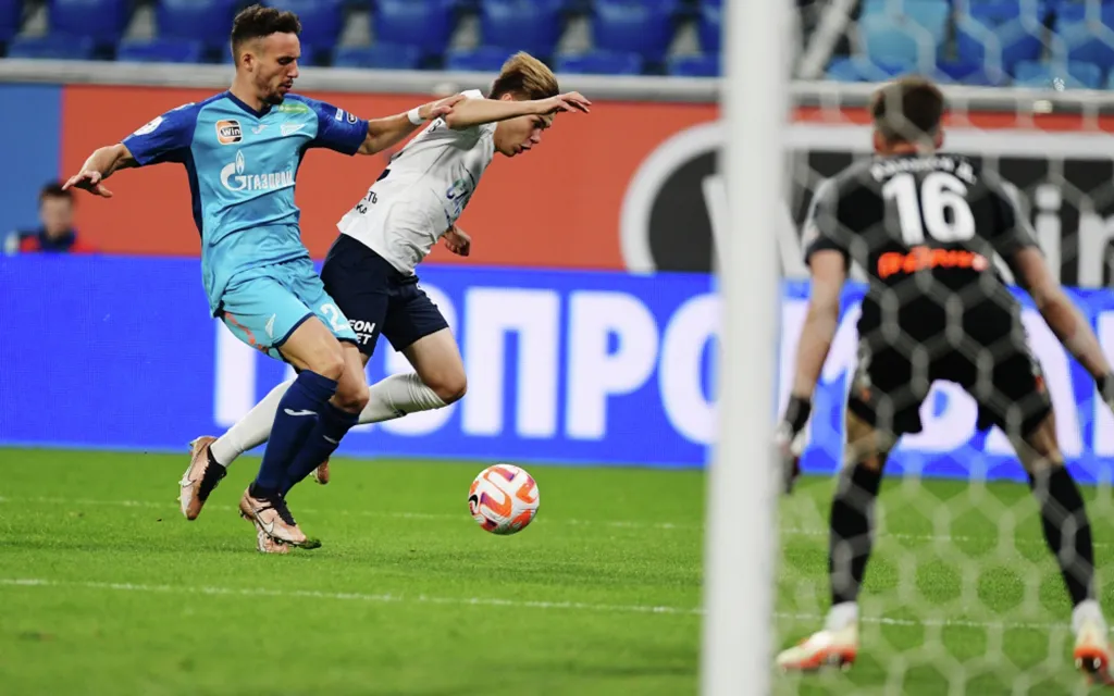 RIA_8541096.MR.1000 copy.webp