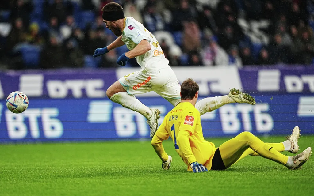 RIA_8570921.MR.1000 copy.webp