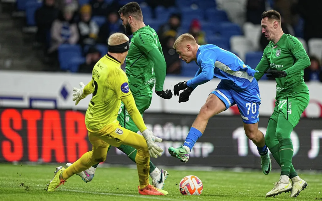 RIA_8574984.MR.1000 copy.webp