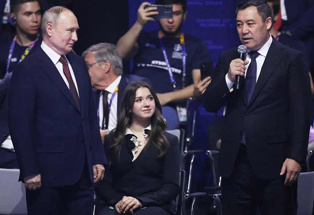 RIA_8625876.MR.1000 copy.webp