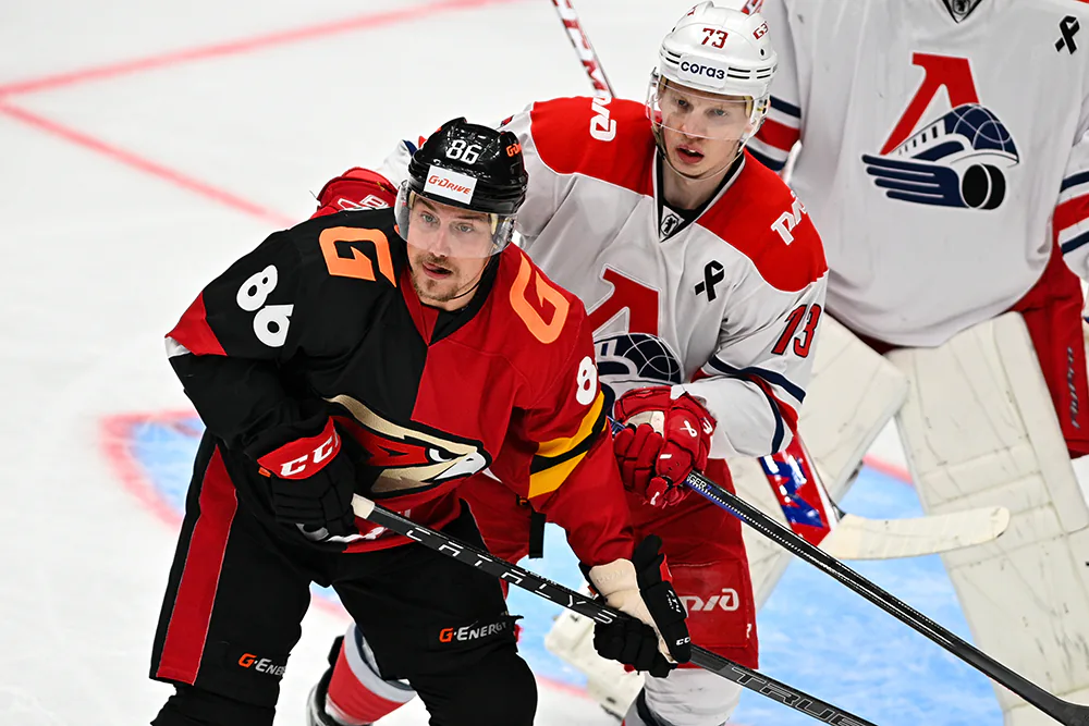 Рид Буше Авангард Локо КХЛ.webp