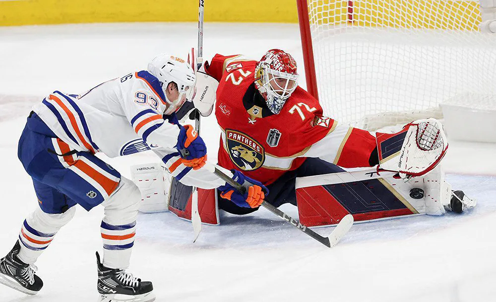 Сергей_Бобровский_«Флорида»_–_«Эдмонтон»_Фото_НХЛ_00000.webp