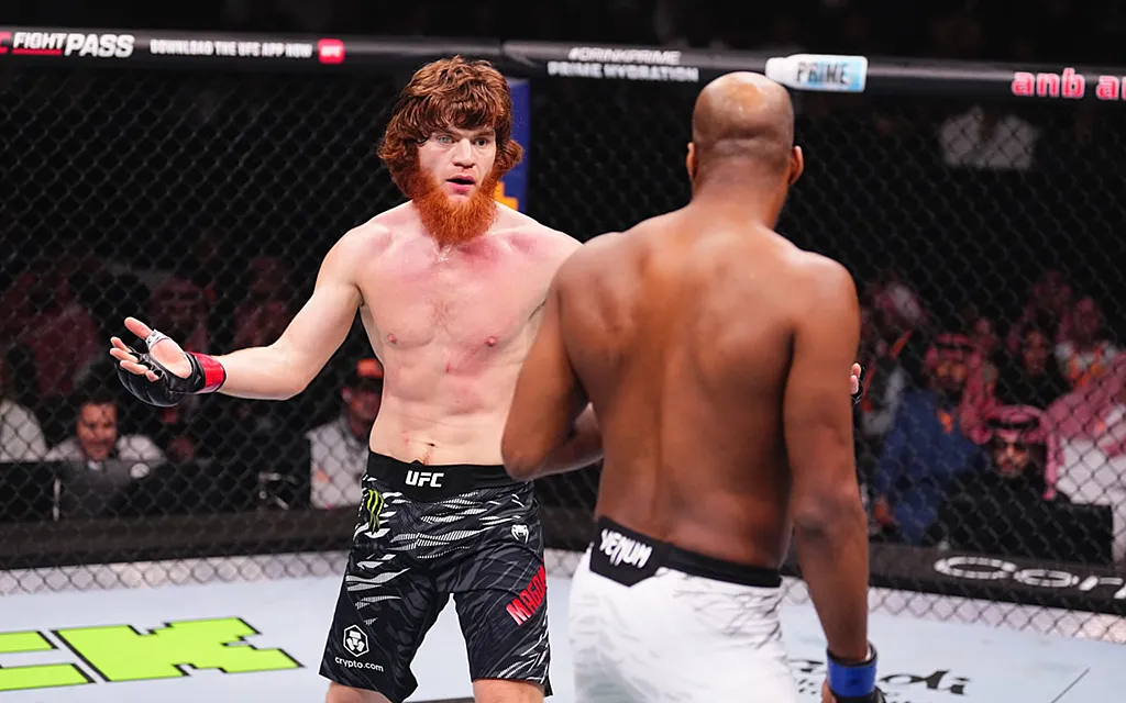 Шарабутдин_Магомедов,_Майкл_Пейдж,_UFC.webp