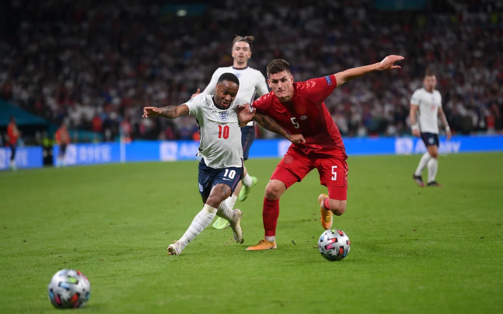 Стерлинг и Меле гетти.webp