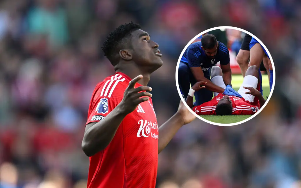 Страшная травма игрока АПЛ. Футболиста ввели в кому после столкновения со штангой