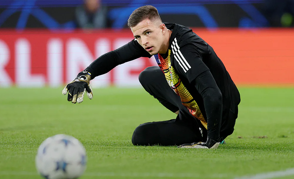 Украинец из «Бенфики» разочаровал семью. Причиной стал россиянин Головин