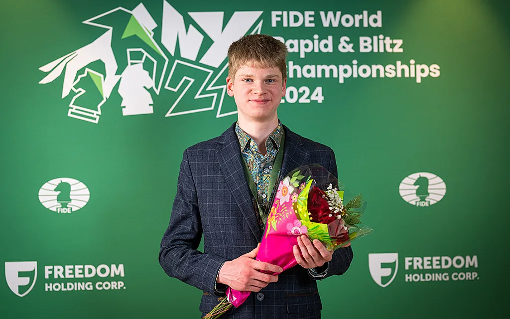 Володар Мурзин, FIDE.webp