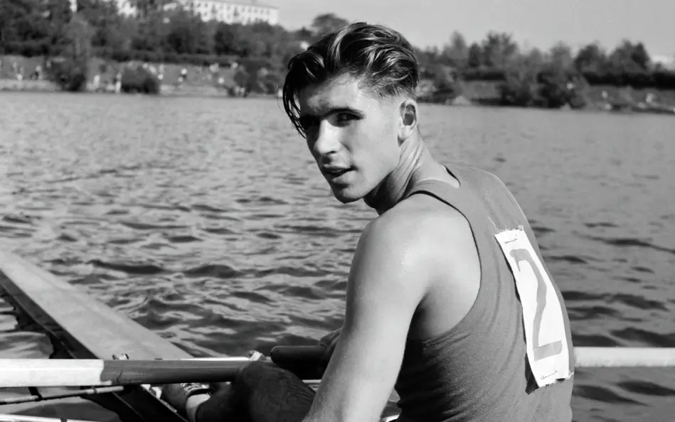 Заткнул наглого австралийца и установил рекорд. Русский спортсмен удивил весь мир