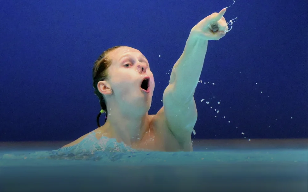 Сенсация в синхронном плавании! 18-летний талант обыграл многолетнего чемпиона