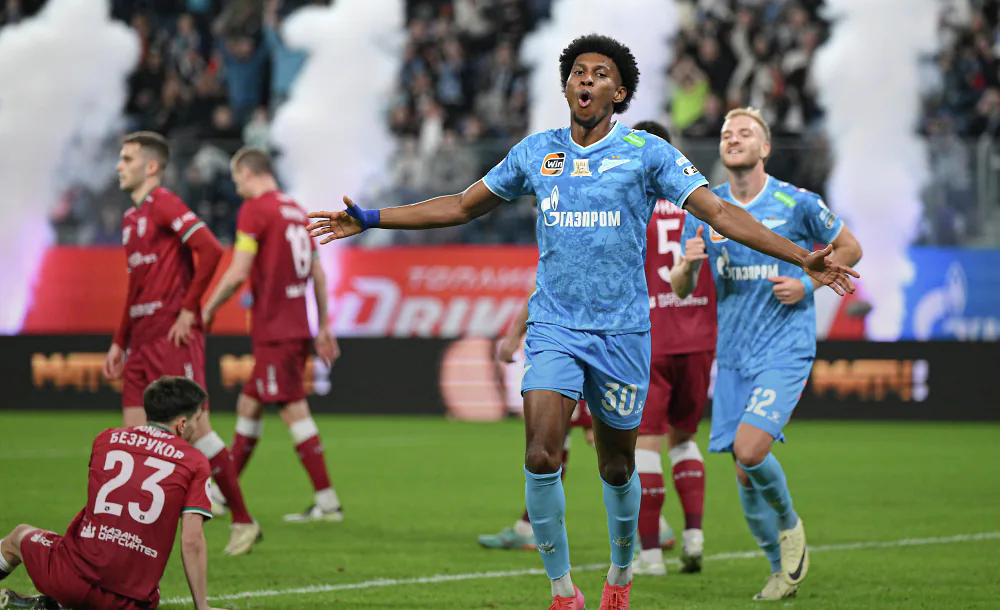 Соболев, спасибо, что ушёл! «Зенит» всласть покуражился над казанским «Рубином»