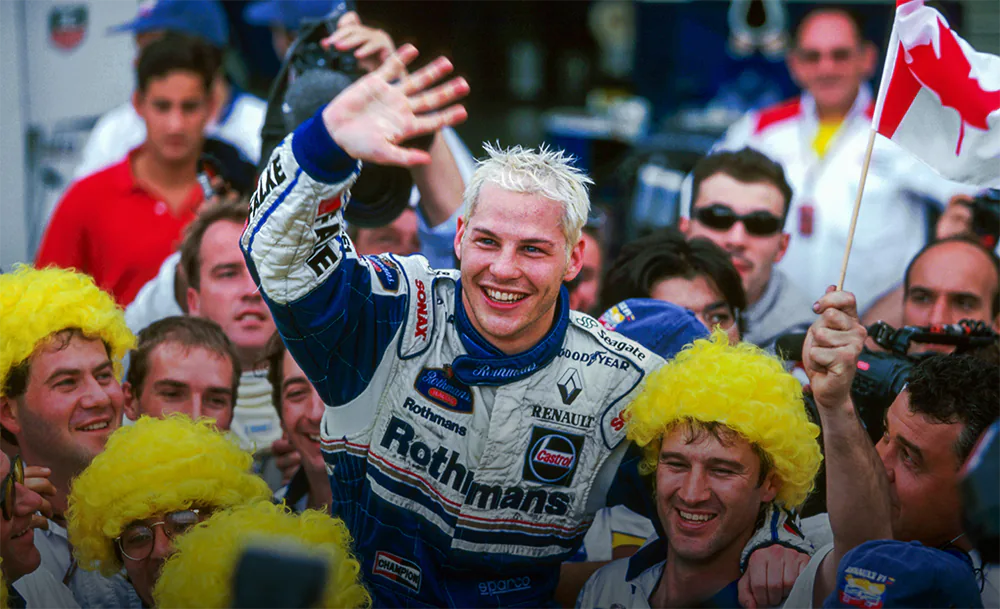 Выбил Михаэля Шумахера и приехал первым. Историческое чемпионство Жака Вильнёва