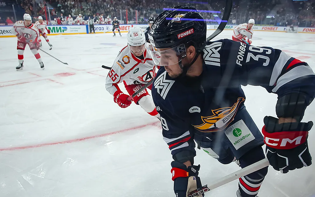 Жан-Себастьян Ди Максим Шмаков - photo.khl.ru.webp