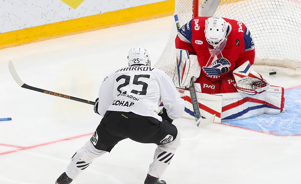 Жарков_Мельничук_Локомотив_Трактор,_Фото_Ярослав_Неелов_photo_khl.webp