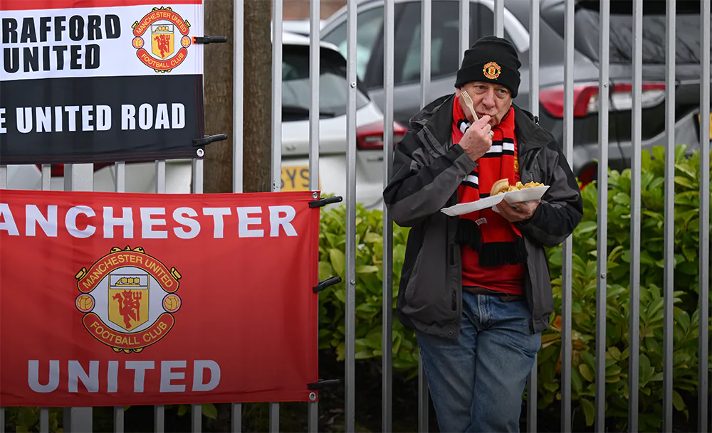 фастфуд_питание_Манчестер_Юнайтед_Олд_Траффорд_фанаты_Фото_Getty (4).webp