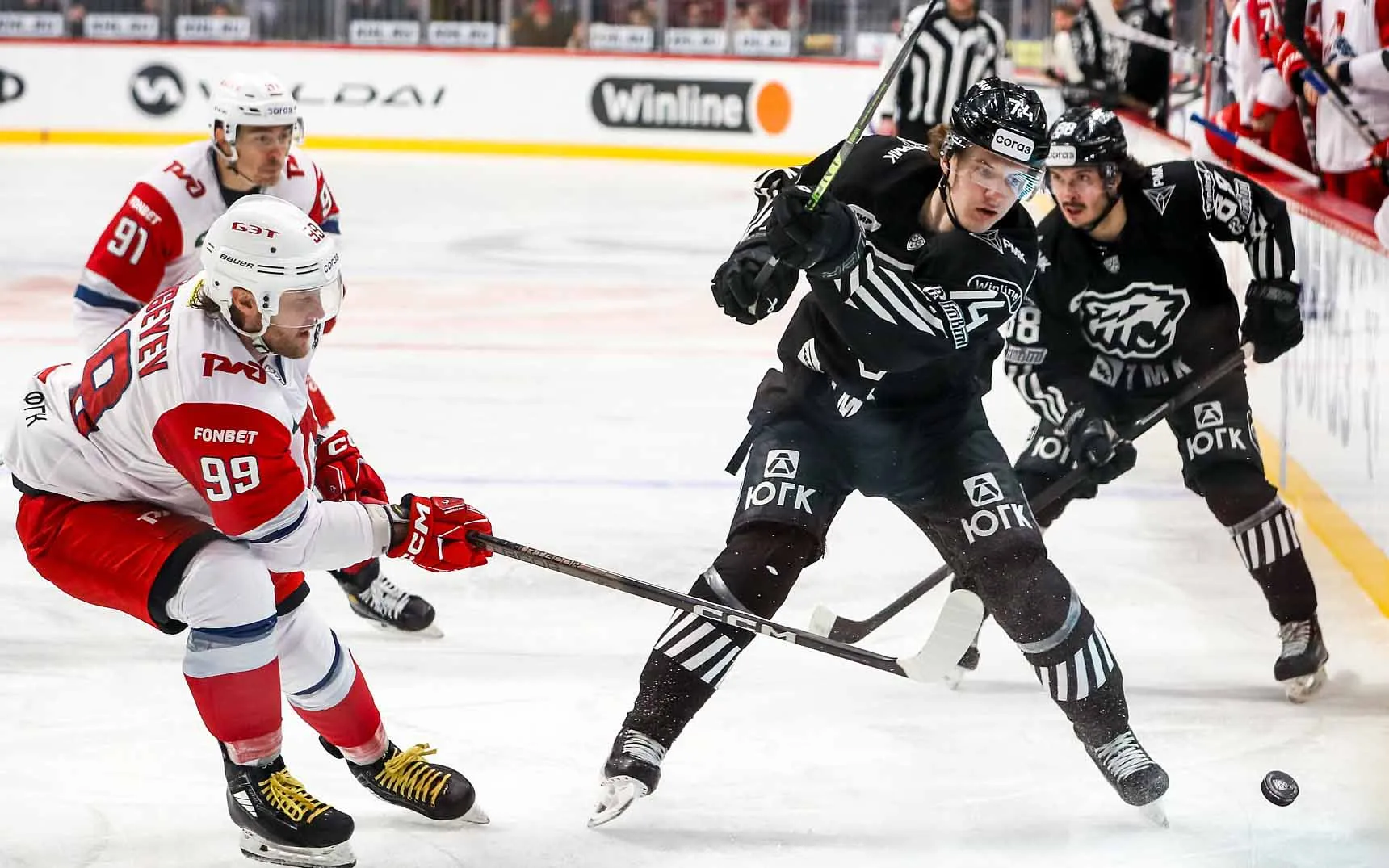 хк Трактор Локо.webp