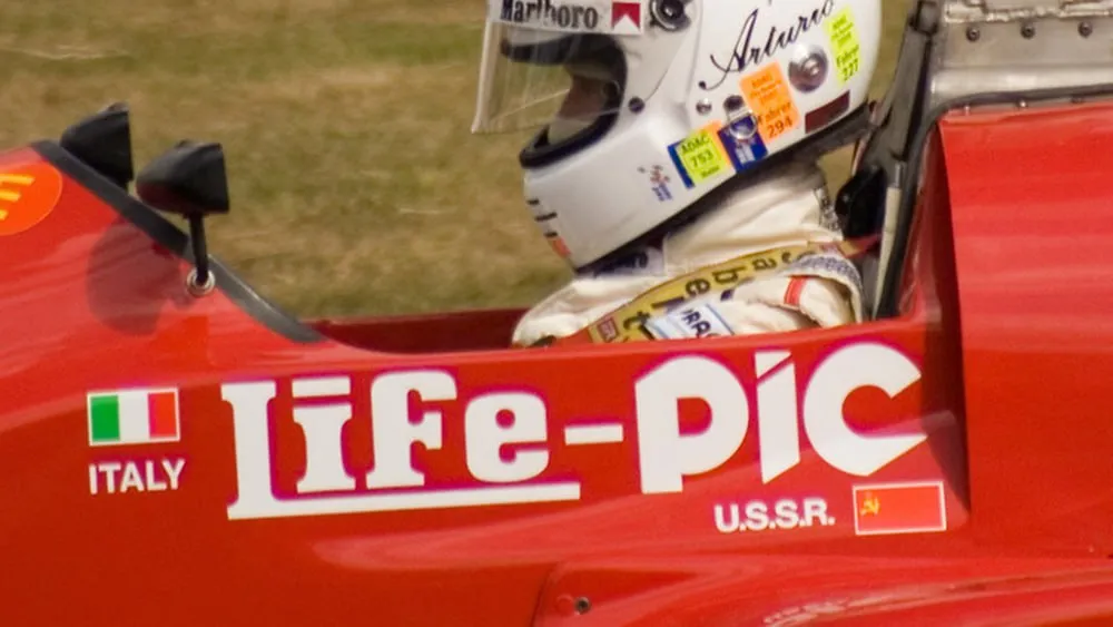 Советский Союз против Энцо Феррари. По трассам «Формулы-1» гонял болид с серпом и молотом