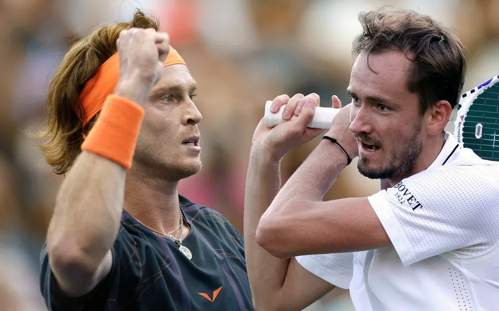 «Я крёстный отец его дочери». В четвертьфинале US Open сразятся Медведев и Рублёв