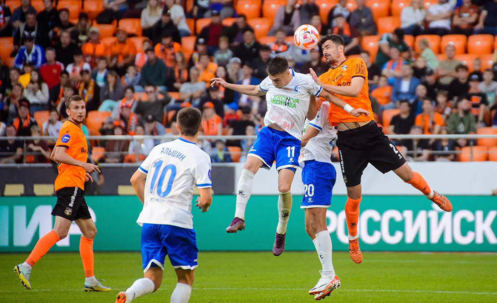 матч с Факелом ФК Урал.webp