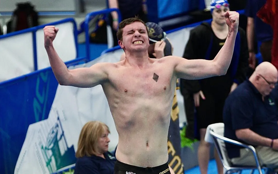 оуэн ллойд, соцсети.webp