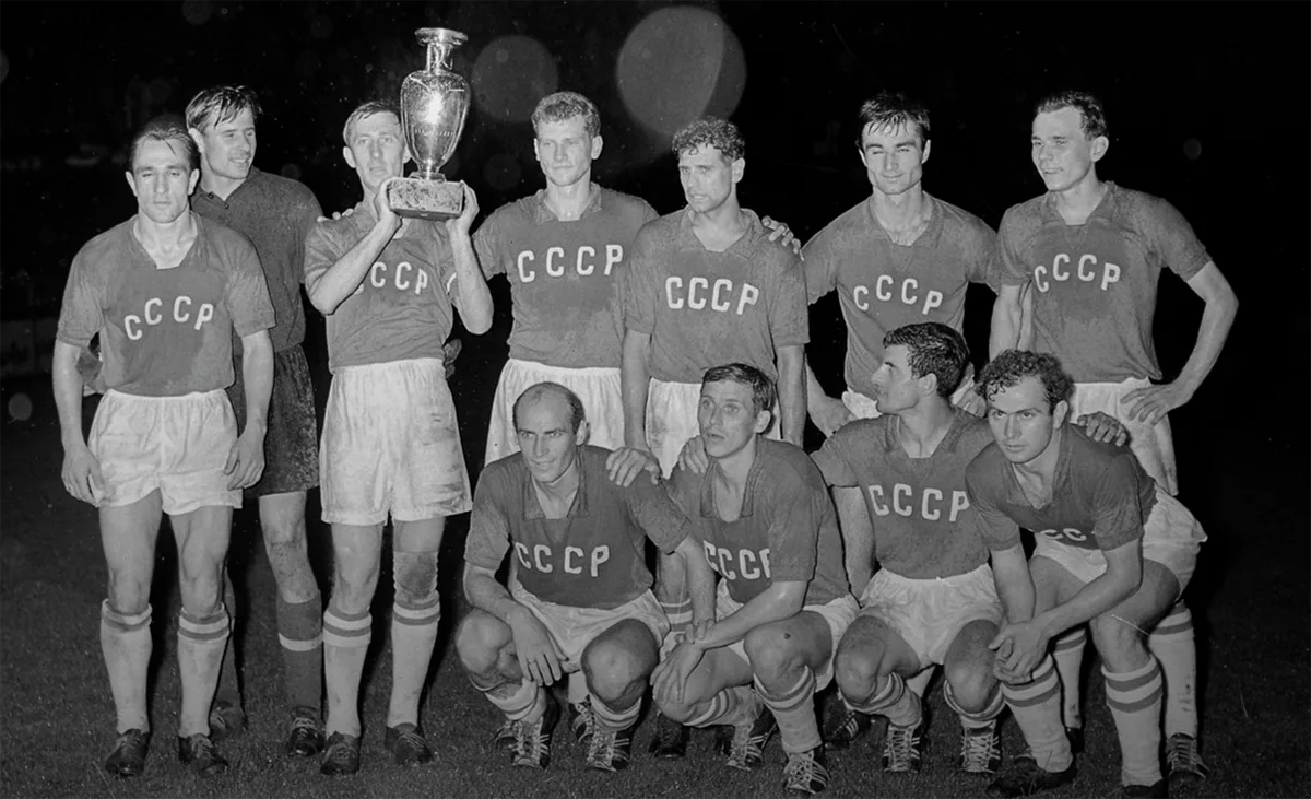 sbornaya-sssr-evro-1960-foto-rfs.webp