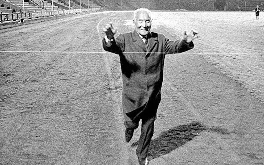 shizo-kanakuri-1 copy.webp