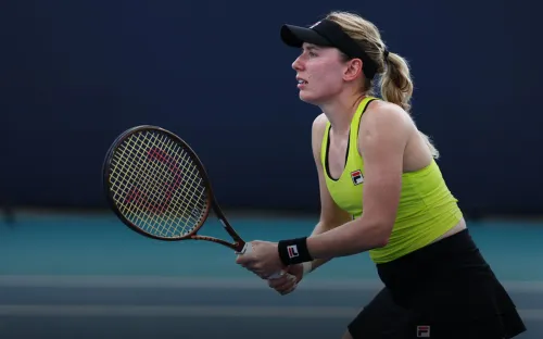 Александрова выбила Павлюченкову из Майами. Следующей может стать Свёнтек