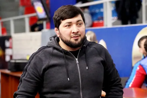 «Поступил как мужчина». Российский тренер героически спас 6 человек из пылающей машины